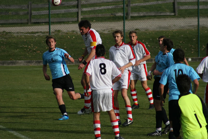 gal/10. Spieltag- SV Reischach - Pfalzen/2006-11-09 - SV Reischach gg. Pfalzen 016.jpg